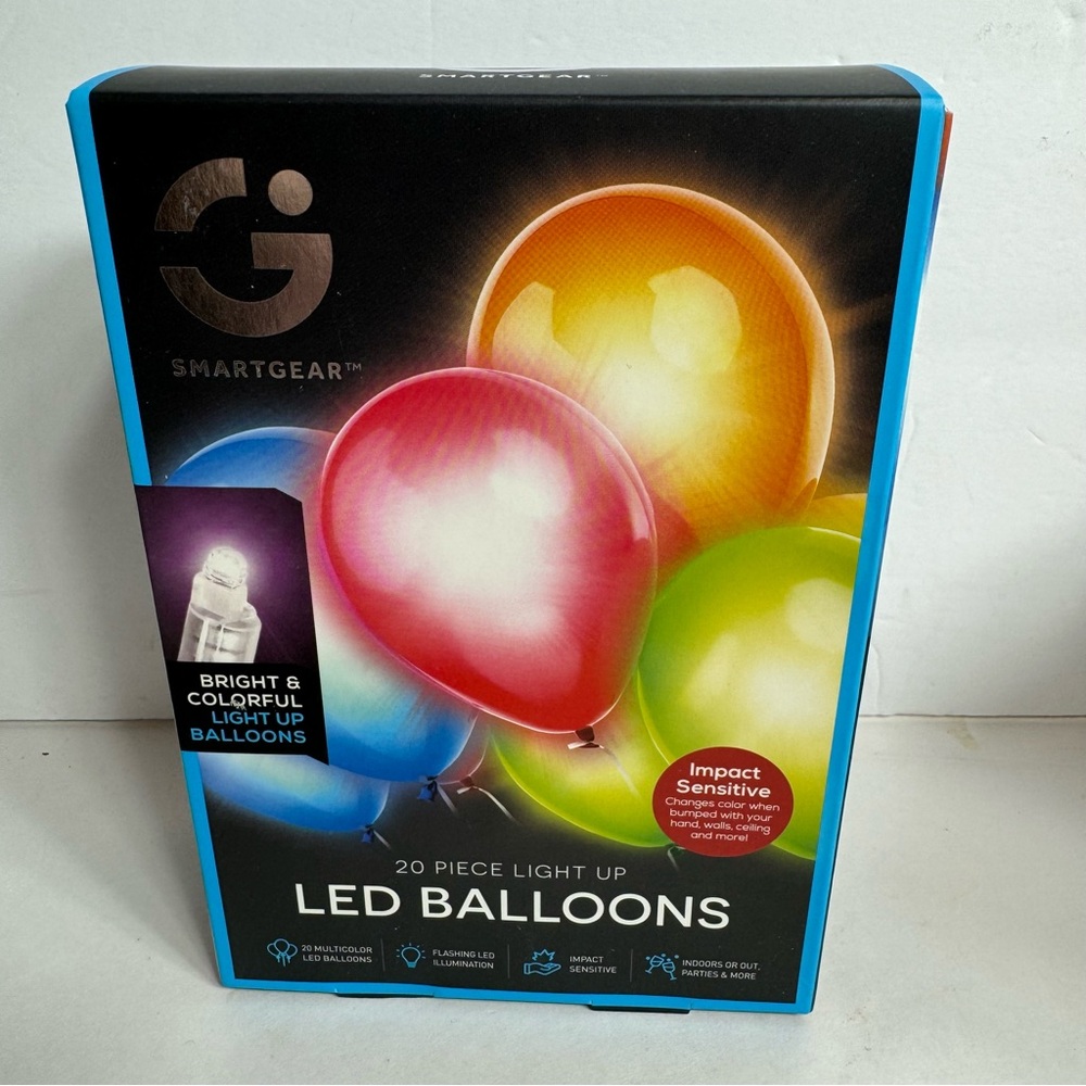 NWT. SMARTGEAR ~ 20 PIECE LIGHT UP LED BALLOONS